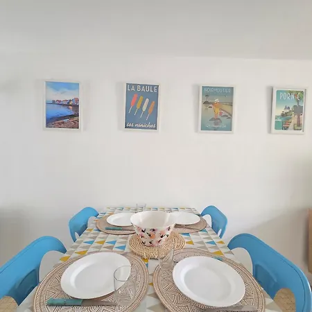 Maison Typique 2 Chambres, Jardinet Privé, à 200m Et Commerces - Brevin Les Pins - Fr-1-364-133 *