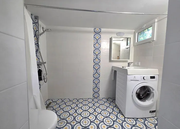 Nyaraló 2 Avec Jardin Prive Proche - Fr-1-364-133 *